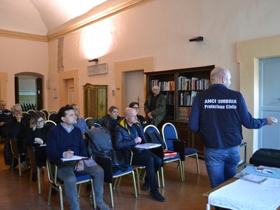 FORMAZIONE DI PROTEZIONE CIVILE A SPELLO - spello2